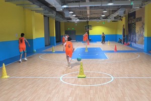 考试结束后，亮亮要轻松一下，他准备做以下五件事玩电脑30分钟整理房间15分钟打篮球25分钟烧稀饭3